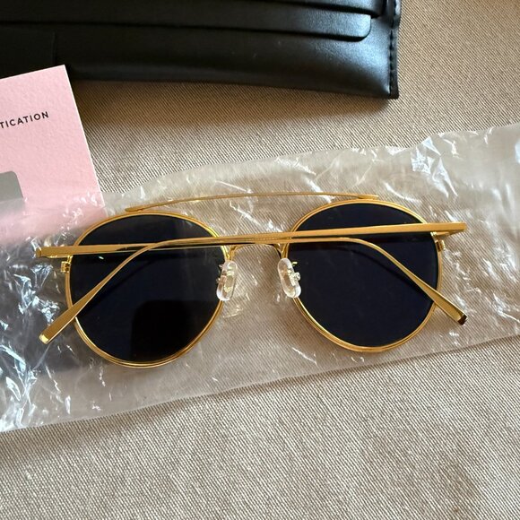 Gentle Monster Sunglasses - Picture 2 of 4